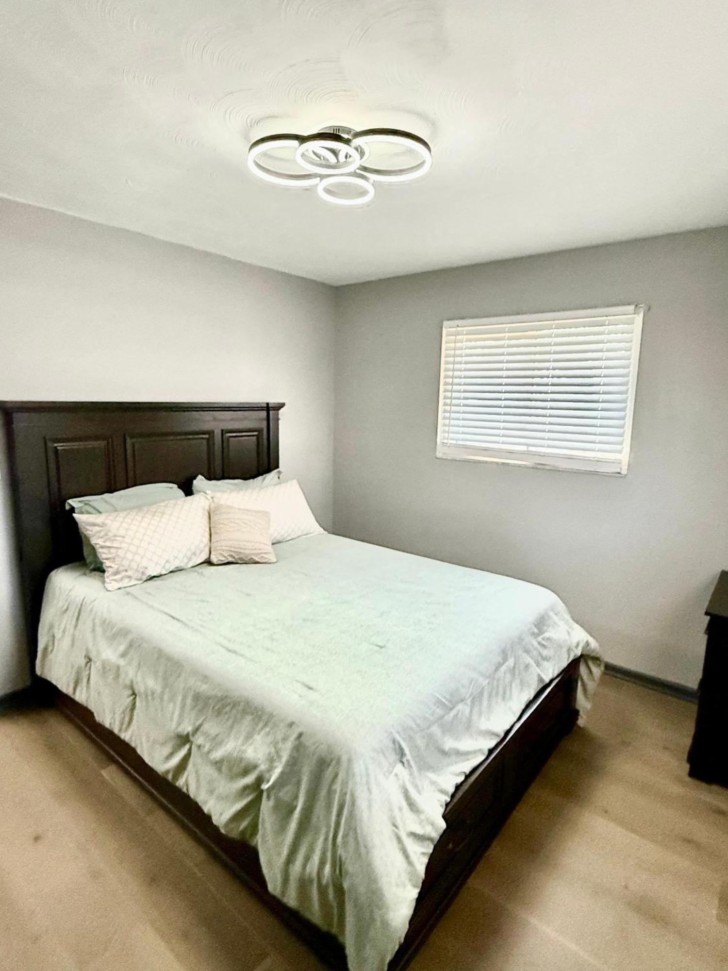 Delightful 3 Bedroom Home Indianapolis Exterior photo